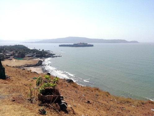 en route to Murud Janjira (view from our car)